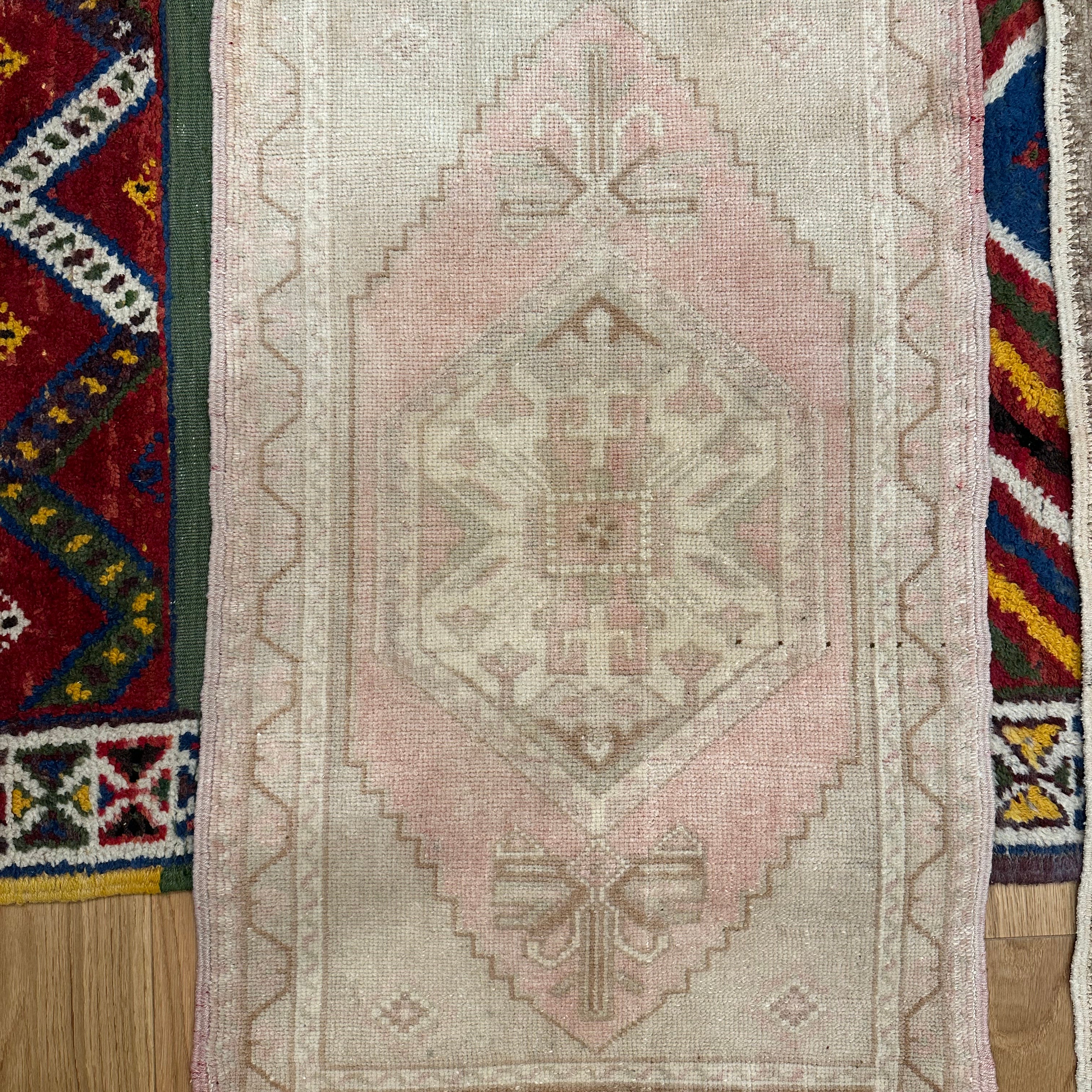 Vintage Mini - Pink and Tan