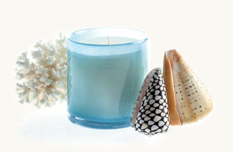 Air de la Mer Cylindre Candle (Medium)