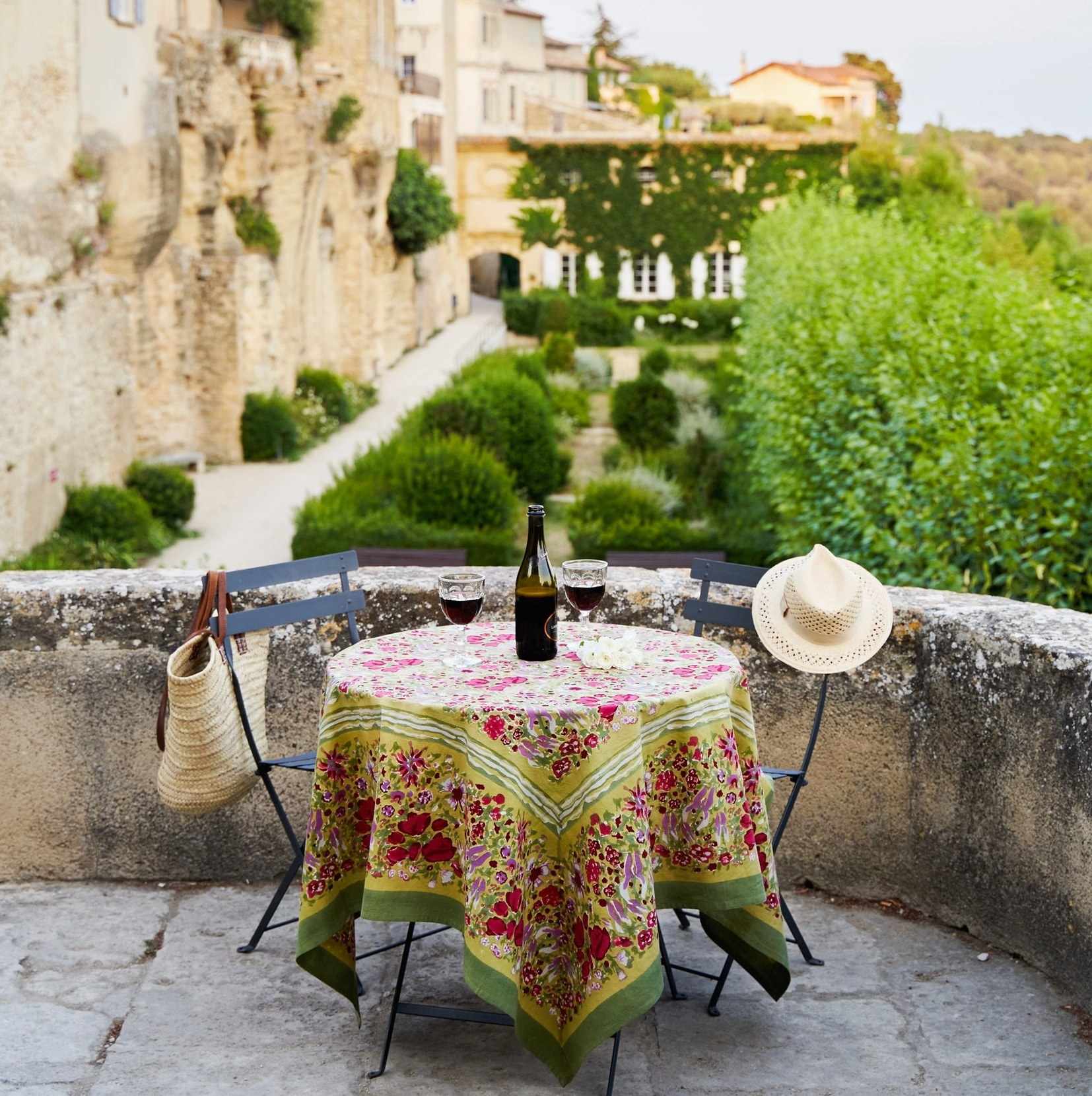 Jardin Red & Green French Tablecloth