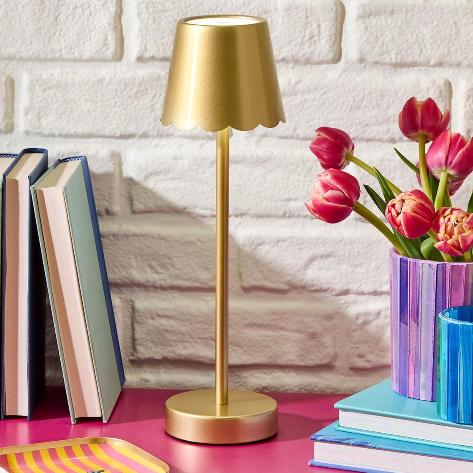 LED Portable Cordless Table Lamp w/Scalloped Edge Shade
