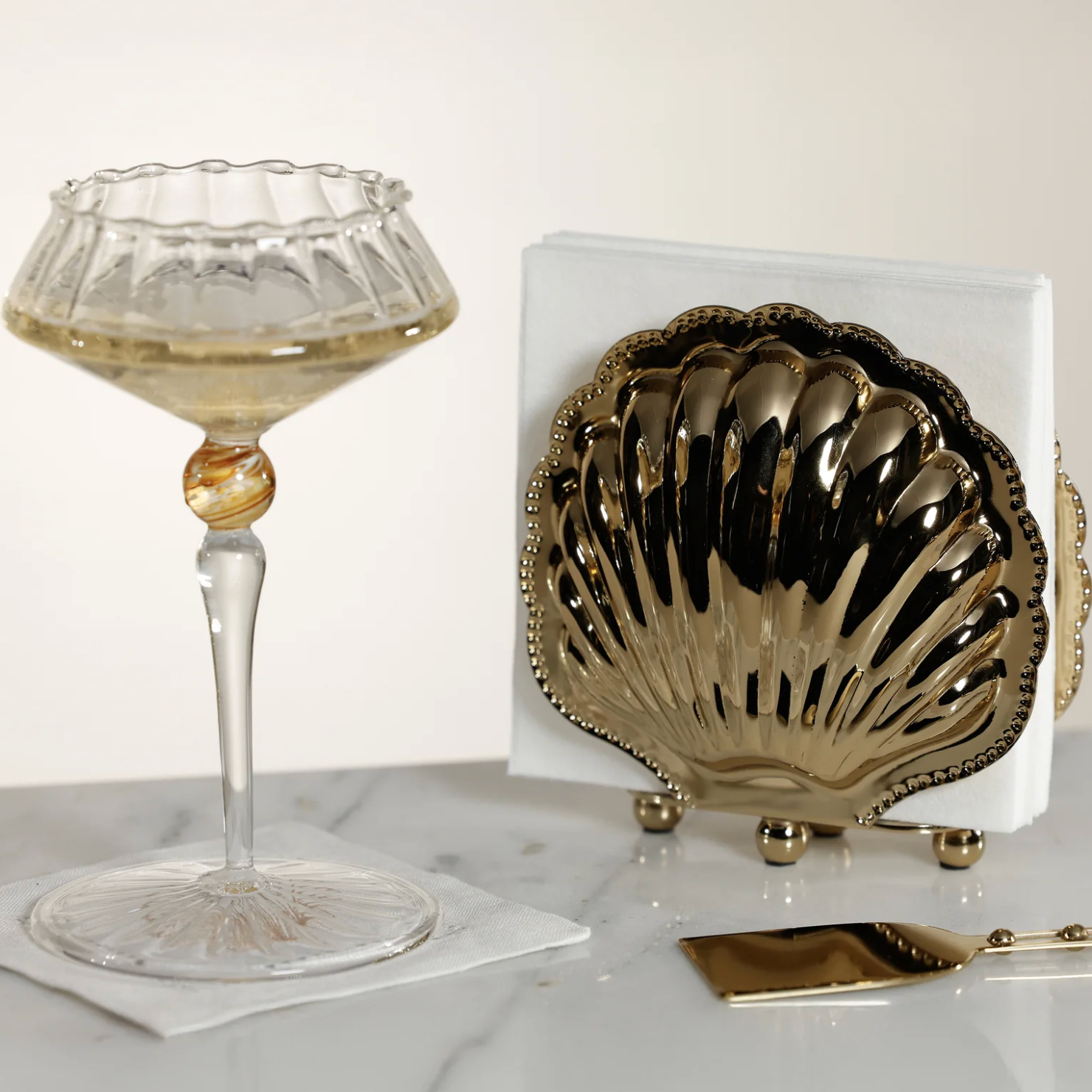 Cap Ferrat Fan Shell Napkin Holder, Polished Gold
