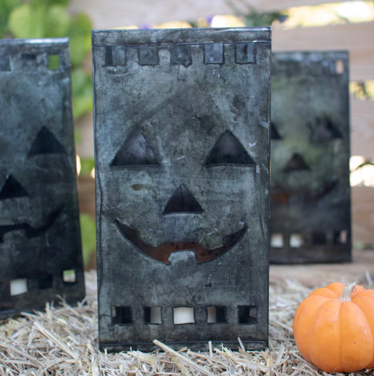 TIN BAG JACK-O-LANTERN LUMINARY