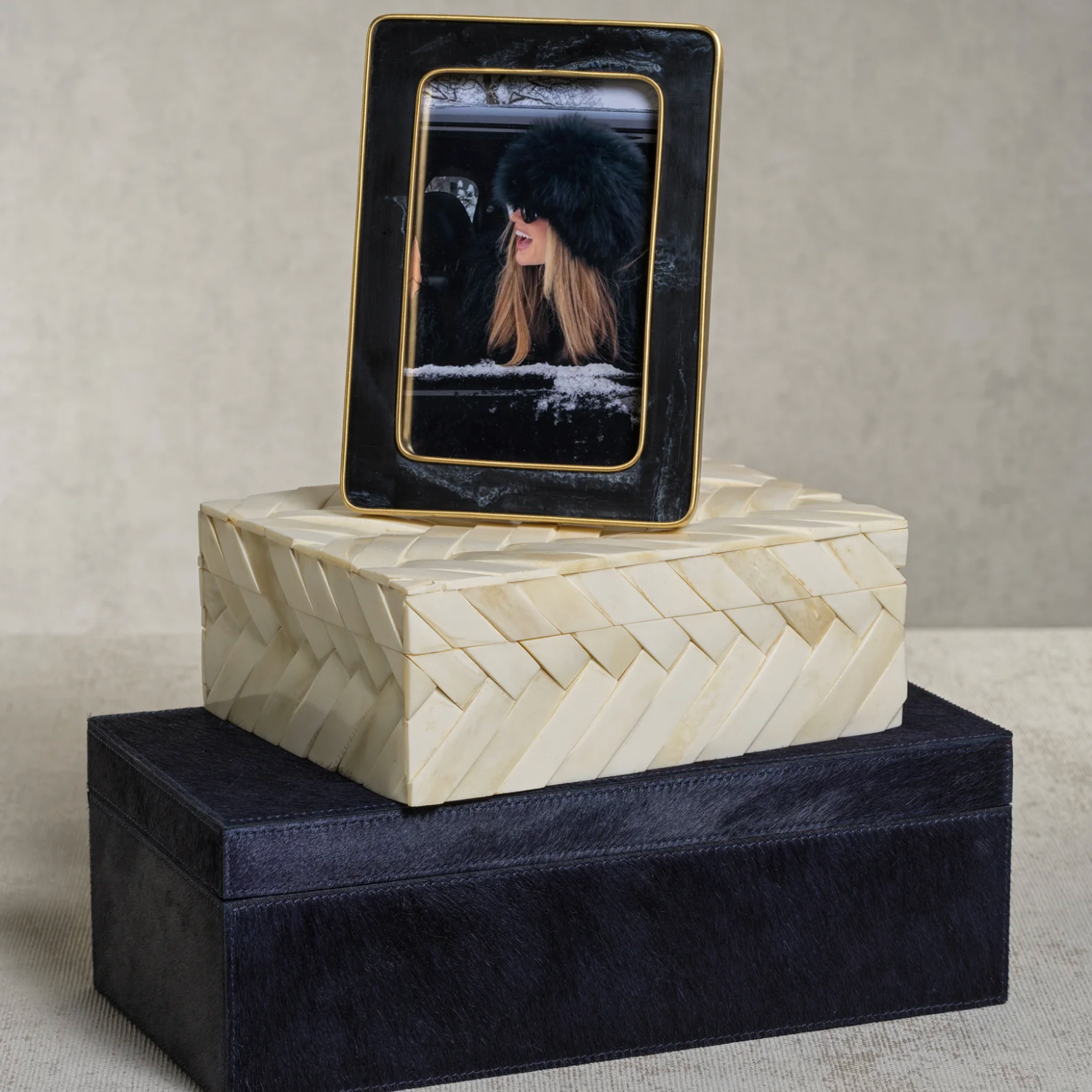 Marble Hazel Resin Photo Frame w/ Antique Brass
